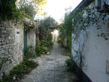 LA FLOTTE : RUELLE